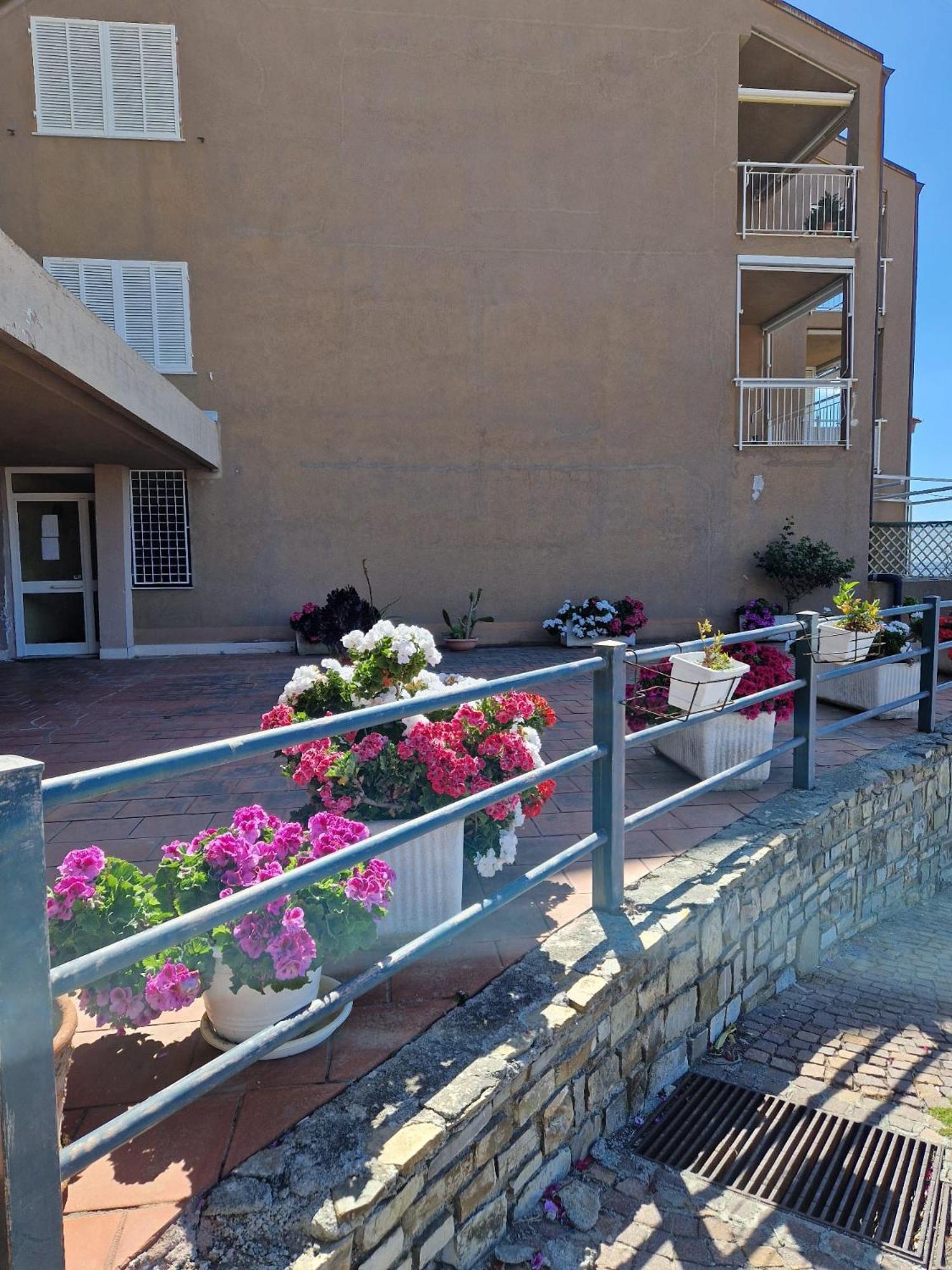 Appartamento La Finestra Sul Golfo Ospedaletti Esterno foto